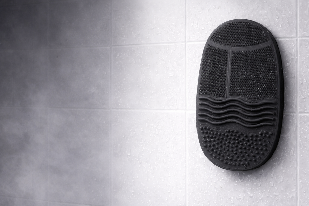 BackBuddy™ – Hands-Free Shower Scrubbing System | Back Cleaner